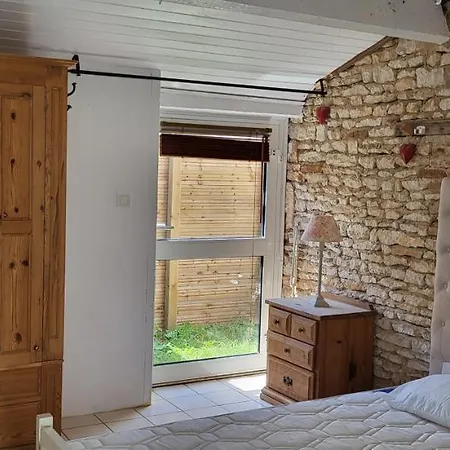 Petite Maison De Village Proche De Longeville/la Tranche Sur Hébergement de vacances *