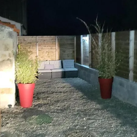 Petite Maison De Village Proche De Longeville/la Tranche Sur Hébergement de vacances *